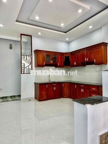 6.8 tỉ .Hẻm xe hơi. Khu phân lô . QL13. Hiệp Binh . DT 52 . 6.8 tỷ