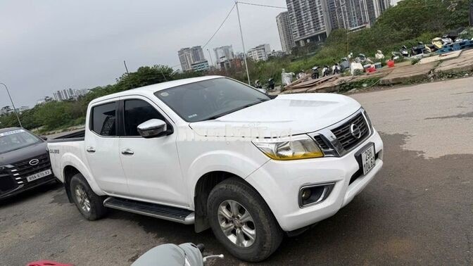 Navara AT 1 cầu 2017 - 340tr