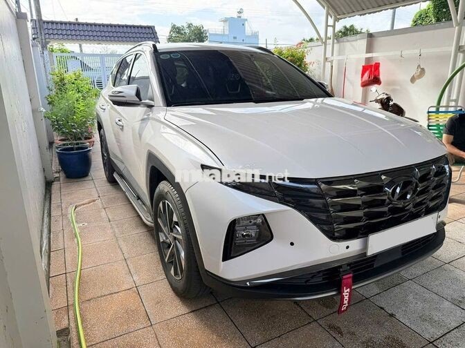 Hyundai Tucson 2024 2.0 Đặc biệt Trắng