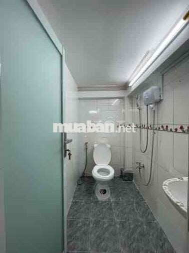 Thuê Phòng Studio 30m² Full Nội Thất – Giá 5.6Tr – Kinh Dương Vương Q6
