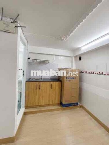 Thuê Phòng Studio 30m² Full Nội Thất – Giá 5.6Tr – Kinh Dương Vương Q6