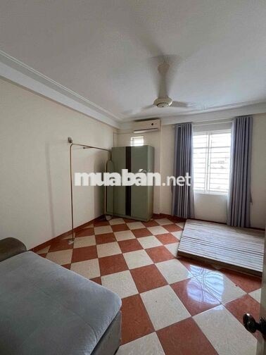 CHO THUÊ PHÒNG TRỌ TẦNG 4 BẰNG LIỆT DT25m2 VSC Giá 2,7TR (TL)