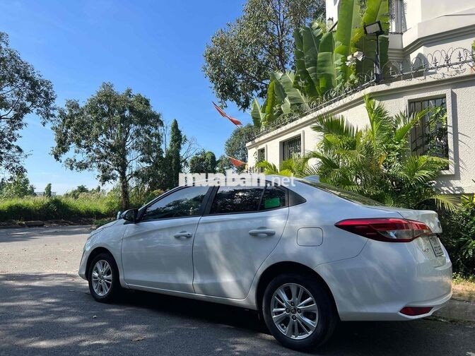Toyota Vios E 5 chỗ màu Trắng