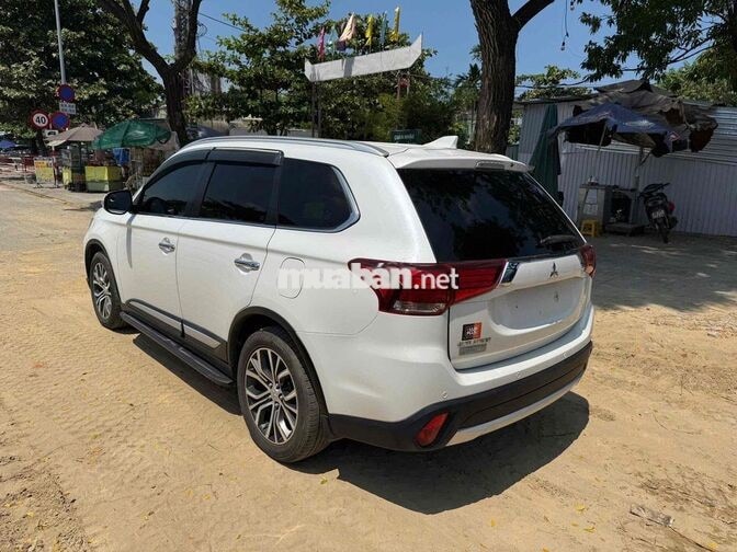 Mitsubishi Outlander 2018 2.0CVT 120.000 km Trắng
