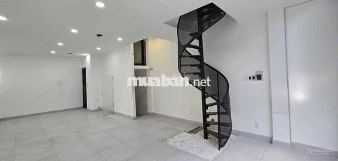 Cho thuê nhà mặt phố đường Hương Giang