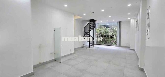 Cho thuê nhà mặt phố đường Hương Giang
