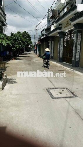 nhà mới xây đã hoàn công chất lượng cao cấp cần bán gấp