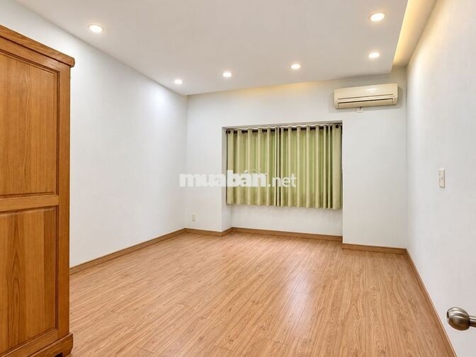 CHO THUÊ CĂN HỘ ORIENTAL PLAZA 2PN 2WC 88M² NỘI THẤT CƠ BẢN – 13 TR TL
