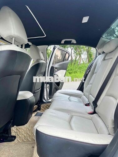 Mazda 3 2020 30.000km Trắng