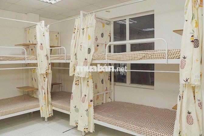 KÝ TÚC XÁ GIỜ GIẤC TỰ DO – GẦN UTH – GIÁ 1.650.000