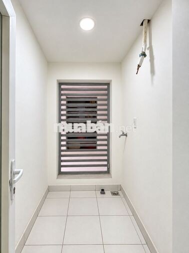 CHO THUÊ CĂN HỘ ORIENTAL PLAZA 2PN 2WC 88M² NỘI THẤT CƠ BẢN – 13 TR TL