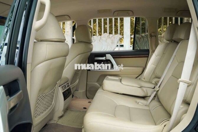Toyota Land Cruiser 2016 VX Đen