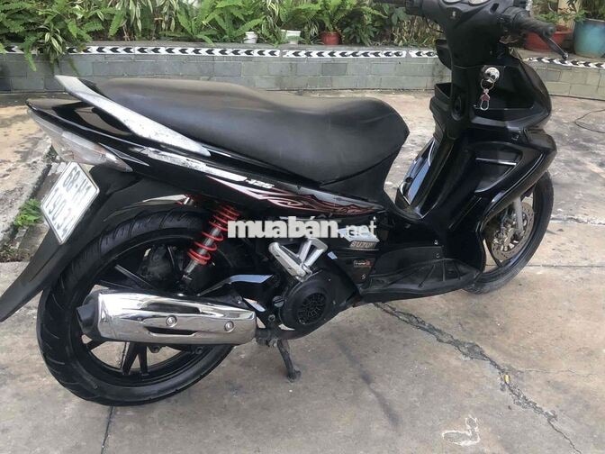 Suzuki Hayate màu đen