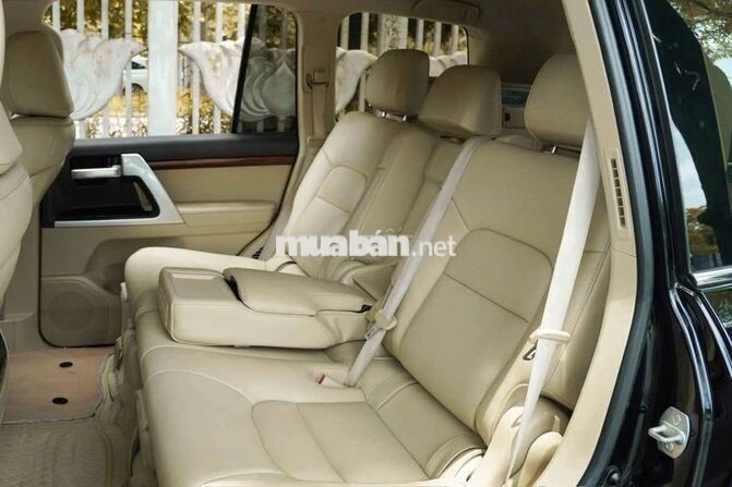 Toyota Land Cruiser 2016 VX Đen