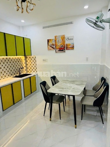 Nhà mới hoàn thiện hẻm 184 Âu Dương Lân P. Chánh Hưng. Giá 4,78 tỷ TL