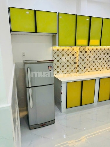 Nhà mới hoàn thiện hẻm 184 Âu Dương Lân P. Chánh Hưng. Giá 4,78 tỷ TL