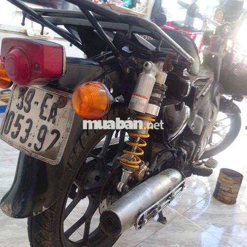 Honda Dream màu đen