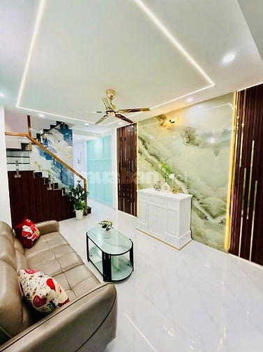 Nhà mới hoàn thiện hẻm 184 Âu Dương Lân P. Chánh Hưng. Giá 4,78 tỷ TL
