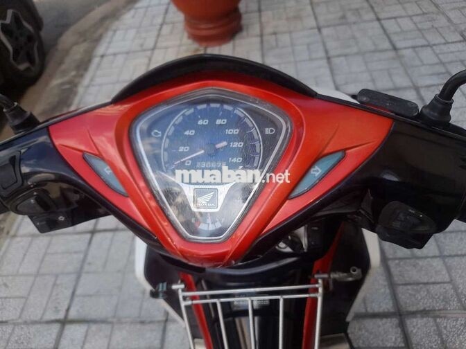 Xe Ab 2012 mẫu đỏ trắng bstp