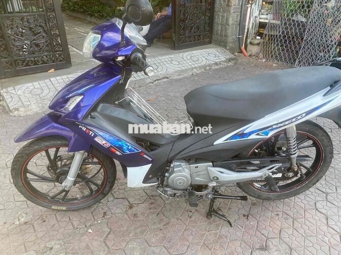 Suzuki Axelo Xanh trắng Việt Nam