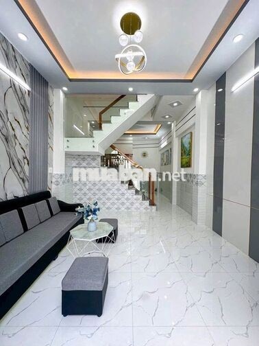 Bán gấp nhà 1 trệt 1 lầu hẻm 388 Nguyễn Văn Cừ gần ĐHYD