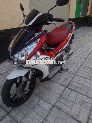 Xe Ab 2012 mẫu đỏ trắng bstp