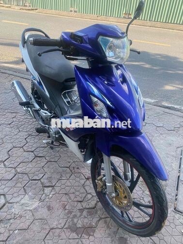 Suzuki Axelo Xanh trắng Việt Nam