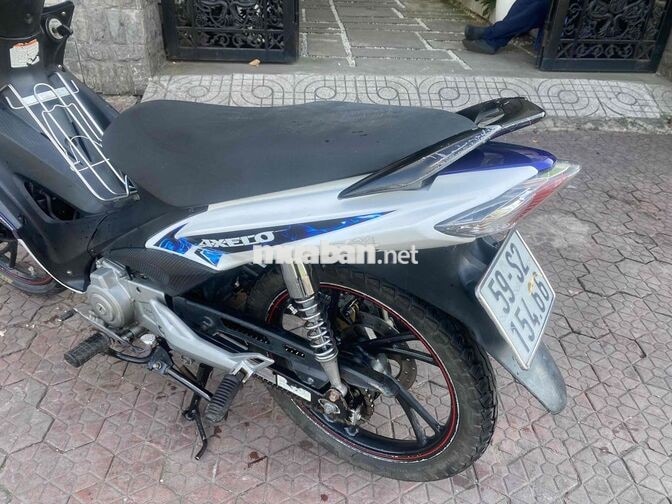 Suzuki Axelo Xanh trắng Việt Nam