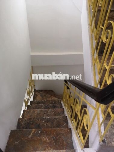 Cho thuê nhà Số 9/40 ngõ Cẩm Văn, Tôn Đức Thắng, Hà Nội