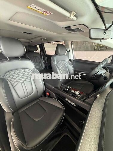Hyundai Custin 2026 1.5T 17.000 km Trắng