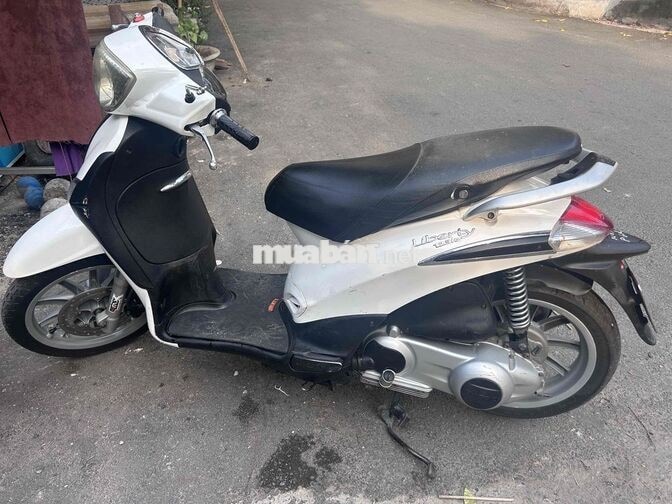 Piaggio Liberty 125 màu trắng