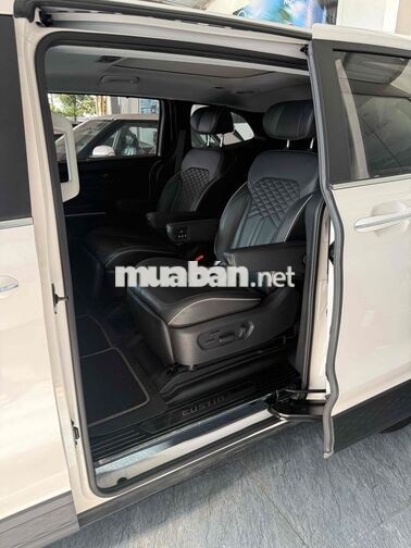 Hyundai Custin 2026 1.5T 17.000 km Trắng