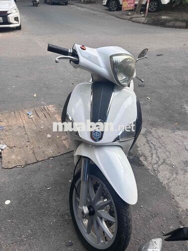 Piaggio Liberty 125 màu trắng