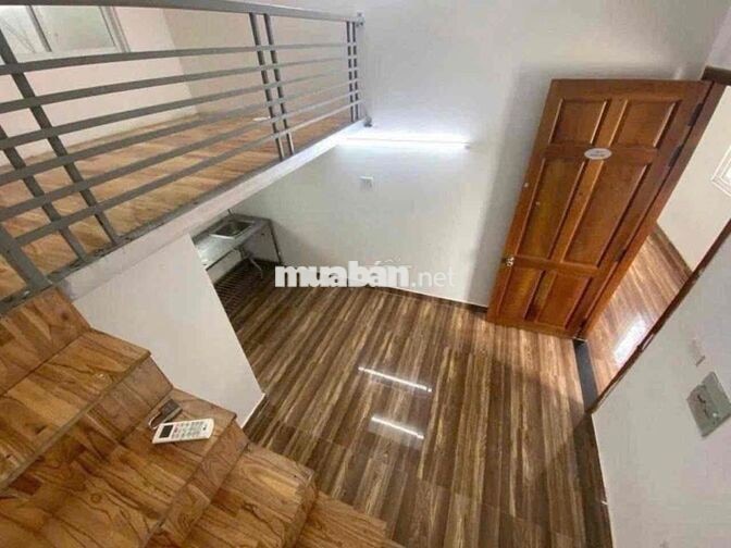 phòng gác 35m2 tại hẻm 134 nguyễn thị thập 3 người thoải mái gác cao