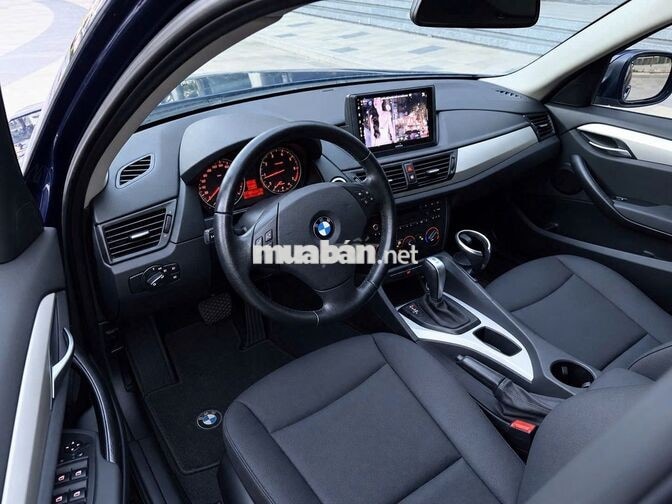 BMW X1 2011 sDrive Xanh 5 chỗ