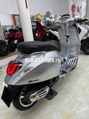 Piaggio Sprint 2022 màu Bạc Bosche cực đẹp chính