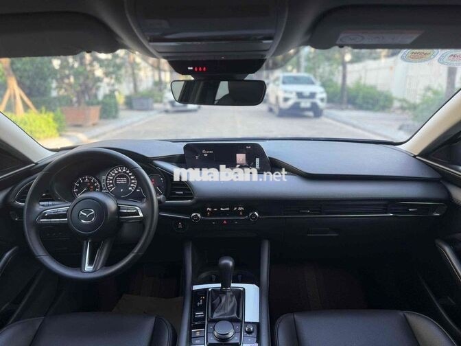 Mazda 3 2025 1.5AT Luxury 1 vạn km Đen