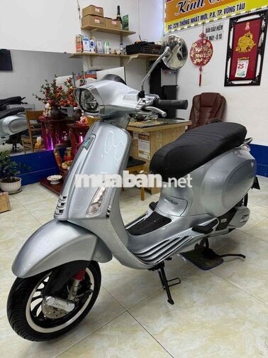 Piaggio Sprint 2022 màu Bạc Bosche cực đẹp chính