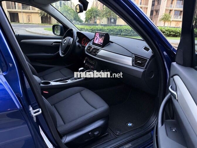 BMW X1 2011 sDrive Xanh 5 chỗ