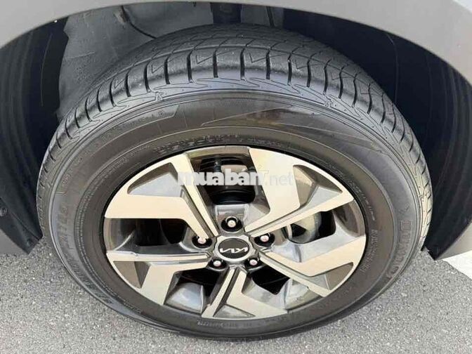 Kia Sonet 2022 Luxury 15000 km trắng
