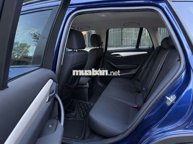 BMW X1 2011 sDrive Xanh 5 chỗ
