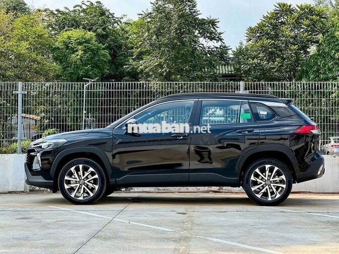 TOYOTA COROLLA CROSS 2026 - GIẢM 50% THUẾ - XE SẴN