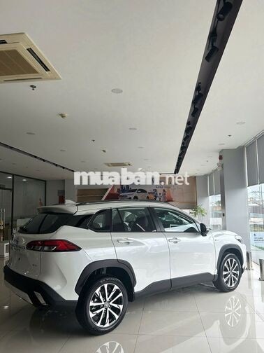 TOYOTA COROLLA CROSS 2026 - GIẢM 50% THUẾ - XE SẴN