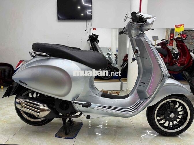 Piaggio Sprint 2022 màu Bạc Bosche cực đẹp chính