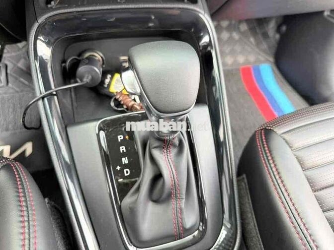 Kia Sonet 2022 Luxury 15000 km trắng