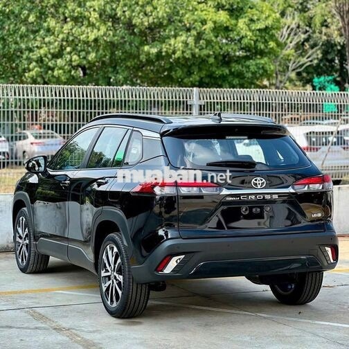 TOYOTA COROLLA CROSS 2026 - GIẢM 50% THUẾ - XE SẴN
