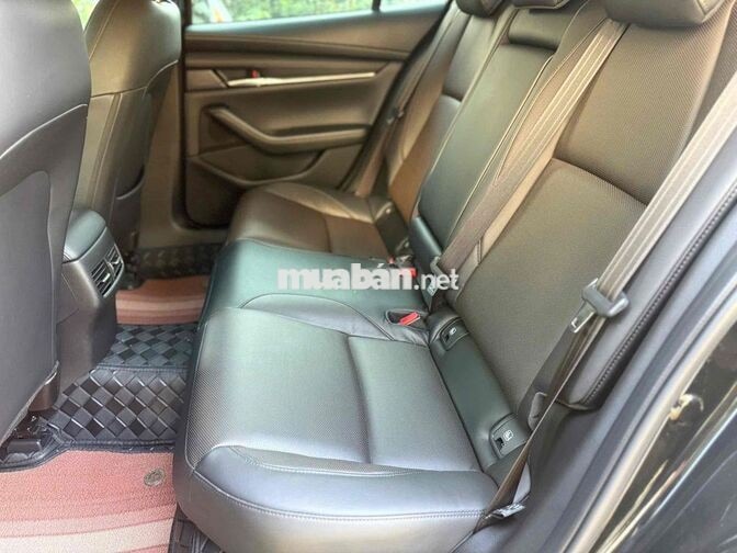 Mazda 3 2025 1.5AT Luxury 1 vạn km Đen