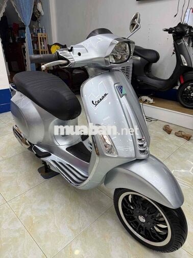 Piaggio Sprint 2022 màu Bạc Bosche cực đẹp chính