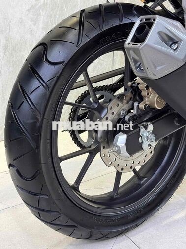 Honda CBR150R Đỏ đen
