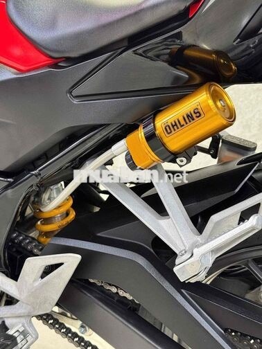 Honda CBR150R Đỏ đen
